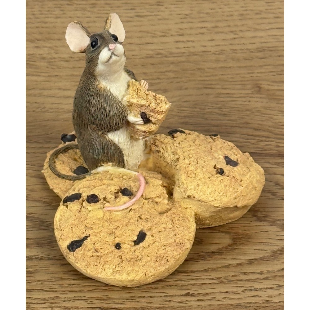 Munro After The Party Mouse On Chocolate Chip Cookie Figurine MM/10180 1994